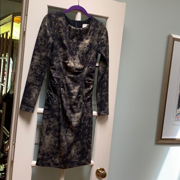 Stylish beautiful party dress - Picture 2 of 4